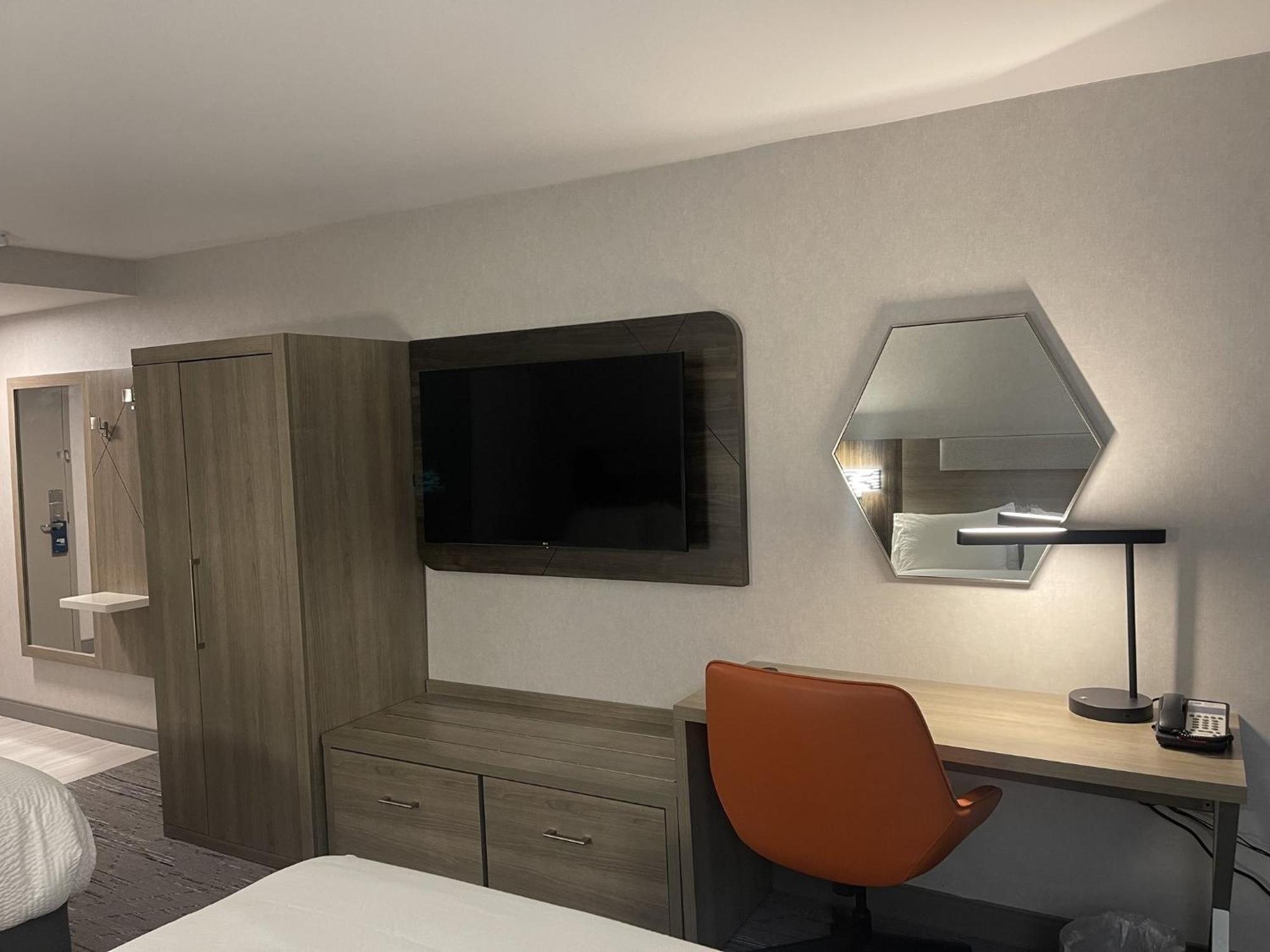 Holiday Inn Express Hotel & Suites Brattleboro By Ihg Luaran gambar