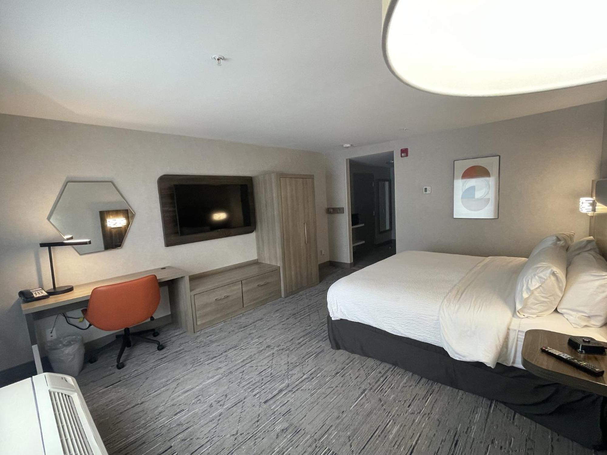 Holiday Inn Express Hotel & Suites Brattleboro By Ihg Luaran gambar